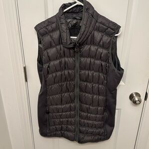 Michael Kors Woman's Puffer Vest Size XL